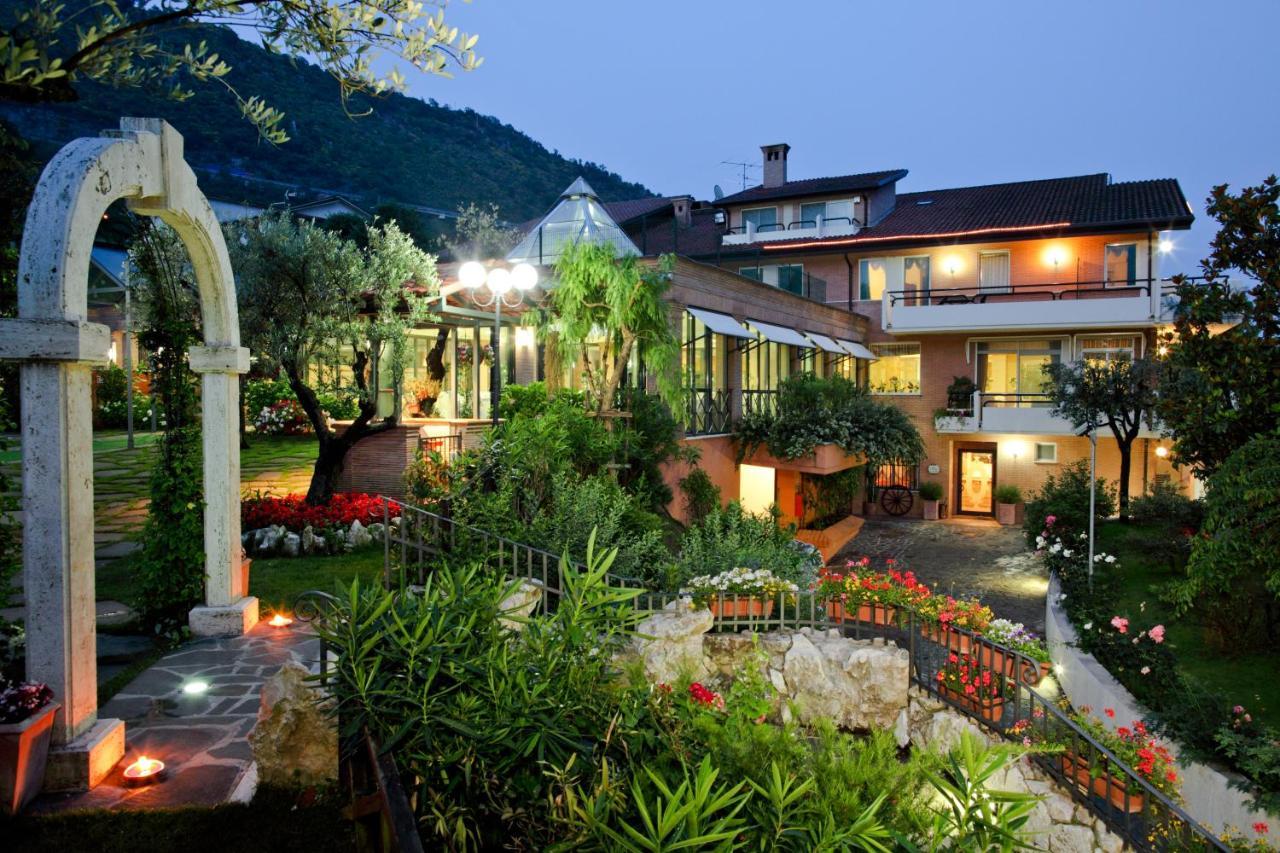 Hotel Des Reves Sant'Elia Fiumerapido Bagian luar foto