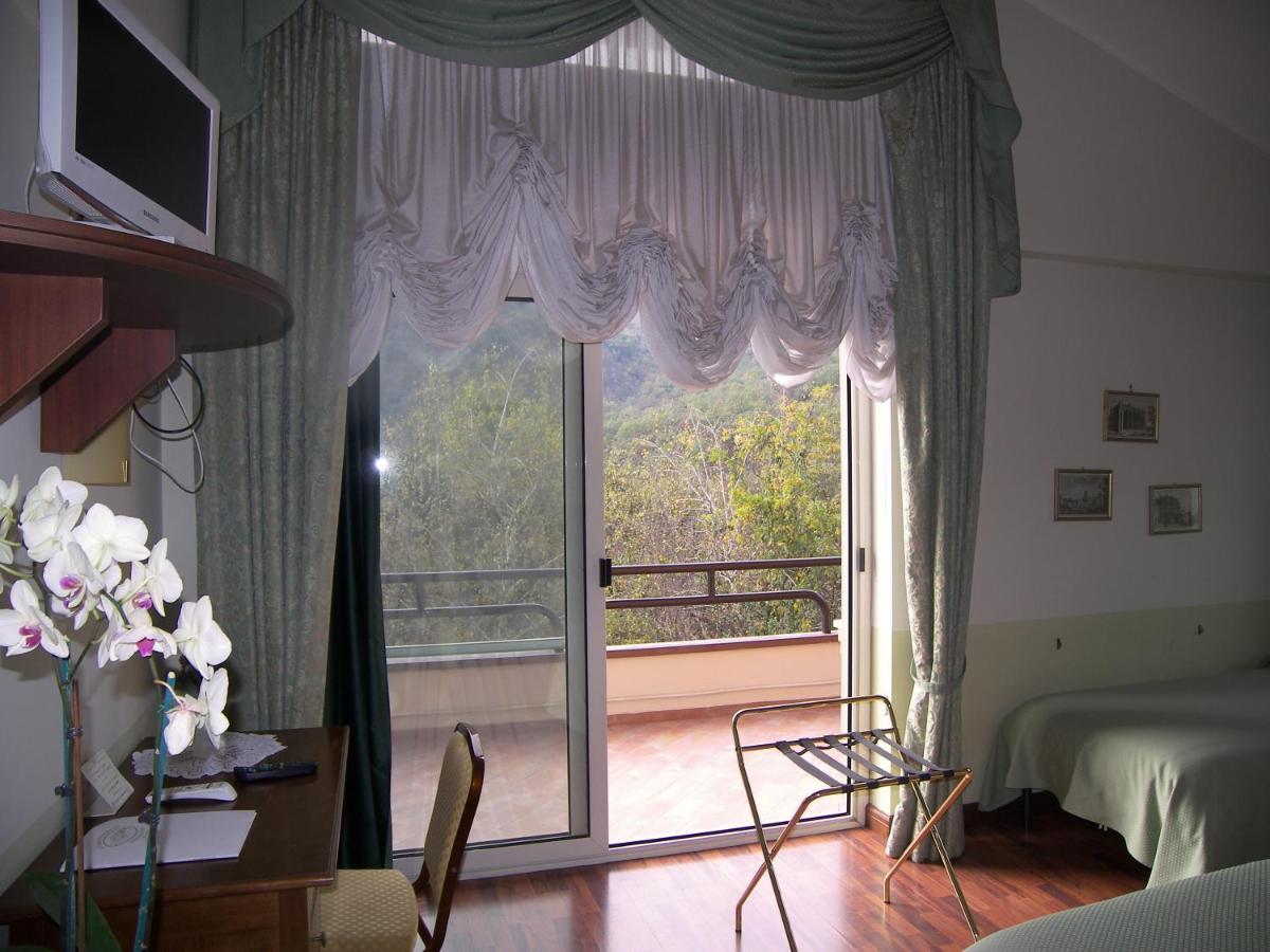 Hotel Des Reves Sant'Elia Fiumerapido Bagian luar foto