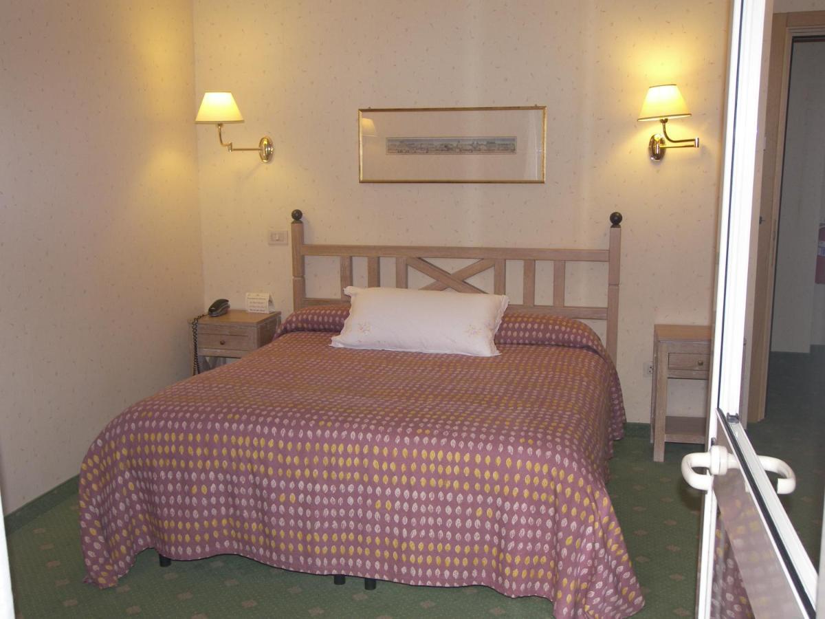 Hotel Des Reves Sant'Elia Fiumerapido Bagian luar foto